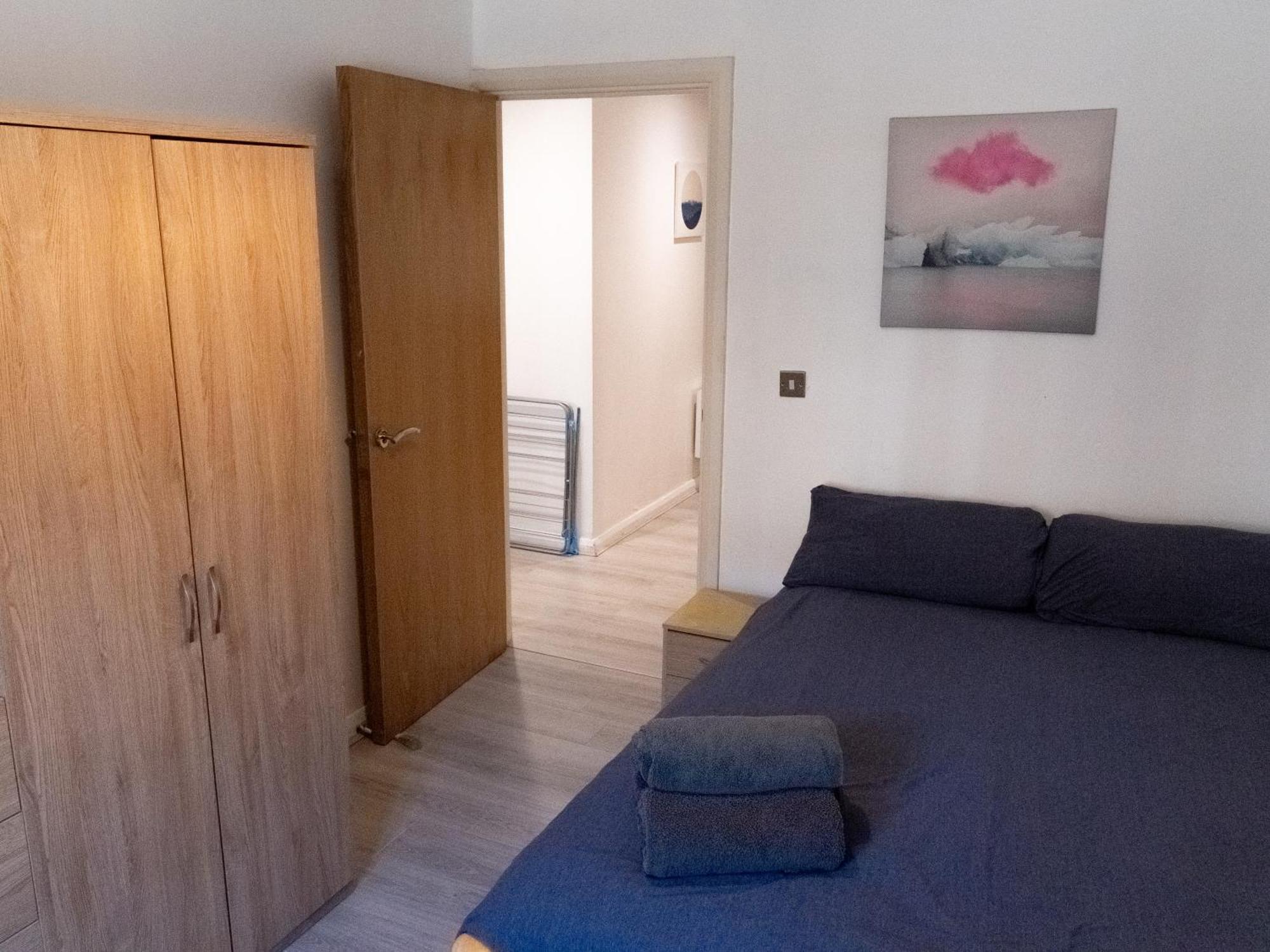 Appartamento Spacious 2 Bed Flat, Free Parking, Close To Town *